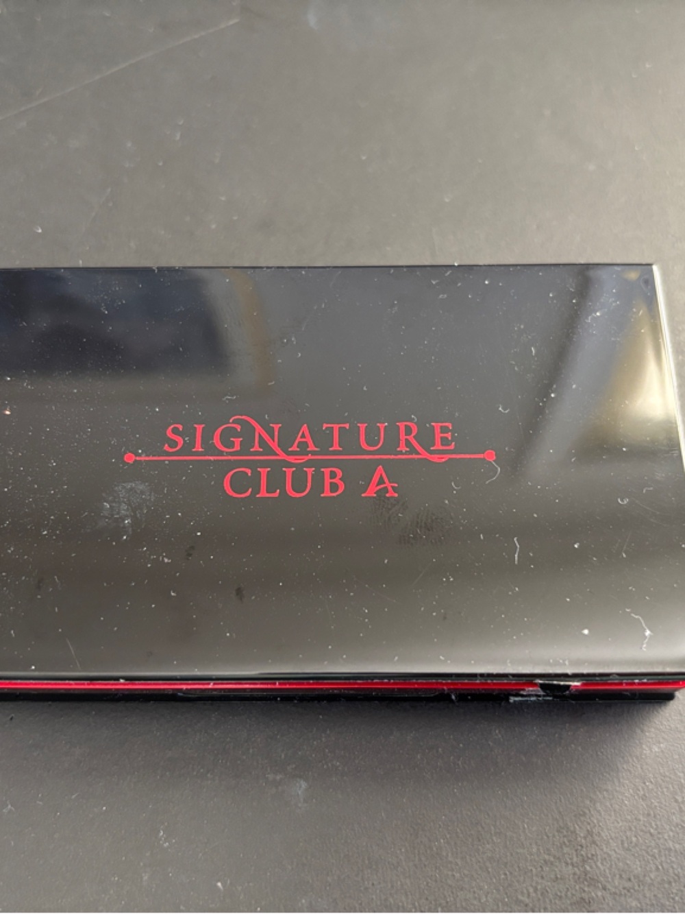 Signature Club A Women Makeup Foundation/Consealer Palette
